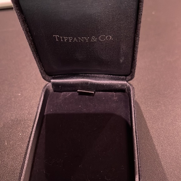 Authentic Tiffany & Co. Necklace box - Picture 2 of 5